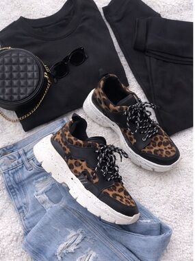 Leopard Print Chunky Sneakers Platform Streetwear Animal Print Lace Up